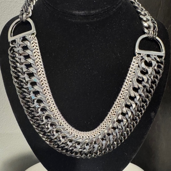 Stella & Dot Bold Silver Statement Necklace - Picture 3 of 7